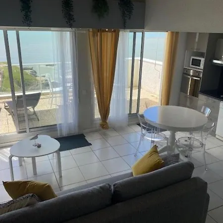 Appartement Duplex Pour 6 Avec Vue Ocean, Balcon Et Garage Privatif - Fr-1-494-131 Royan