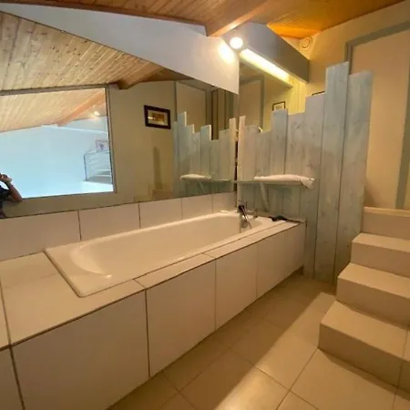 Appartement Duplex Pour 6 Avec Vue Ocean, Balcon Et Garage Privatif - Fr-1-494-131 *